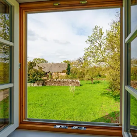 Alandblick Feriehus *